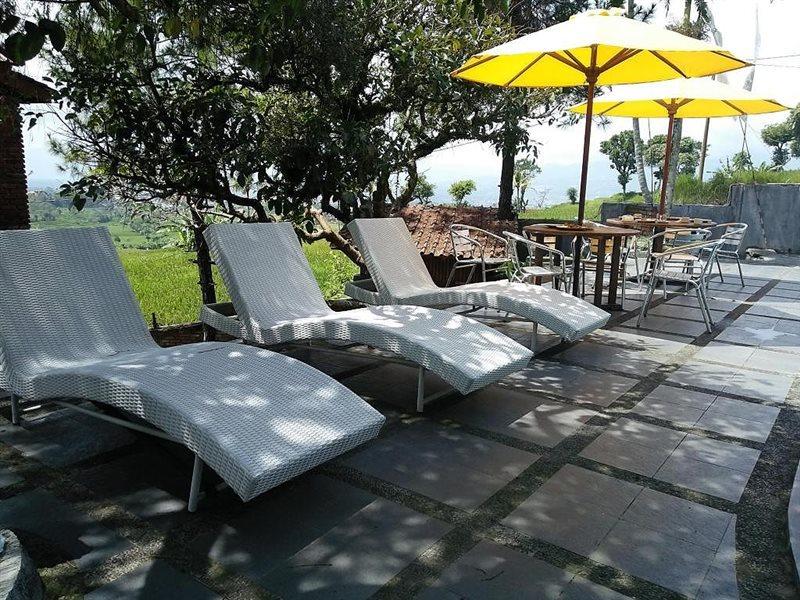 Bukit Alamanda Resort Garut Buitenkant foto