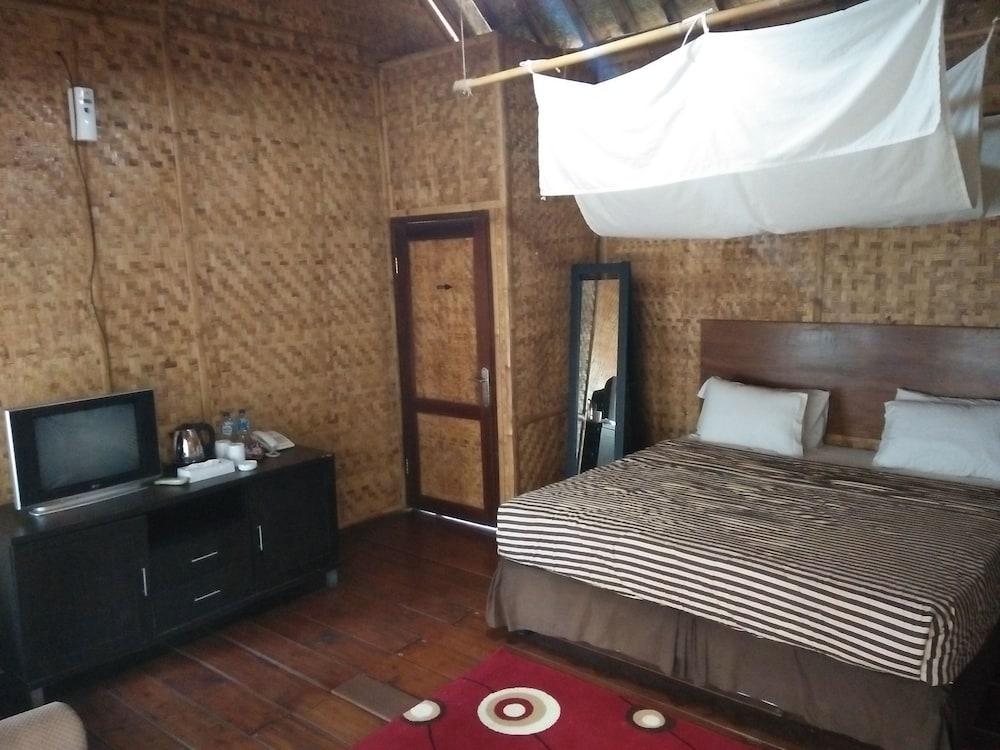 Bukit Alamanda Resort Garut Buitenkant foto