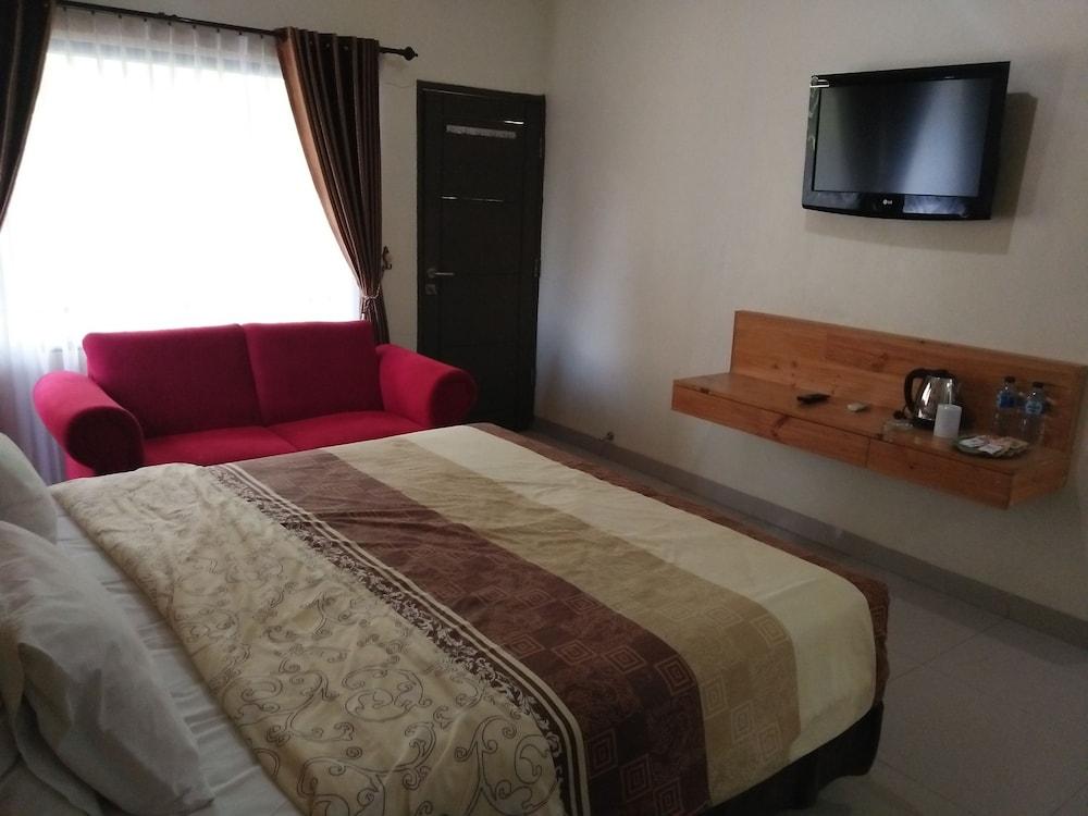 Bukit Alamanda Resort Garut Buitenkant foto