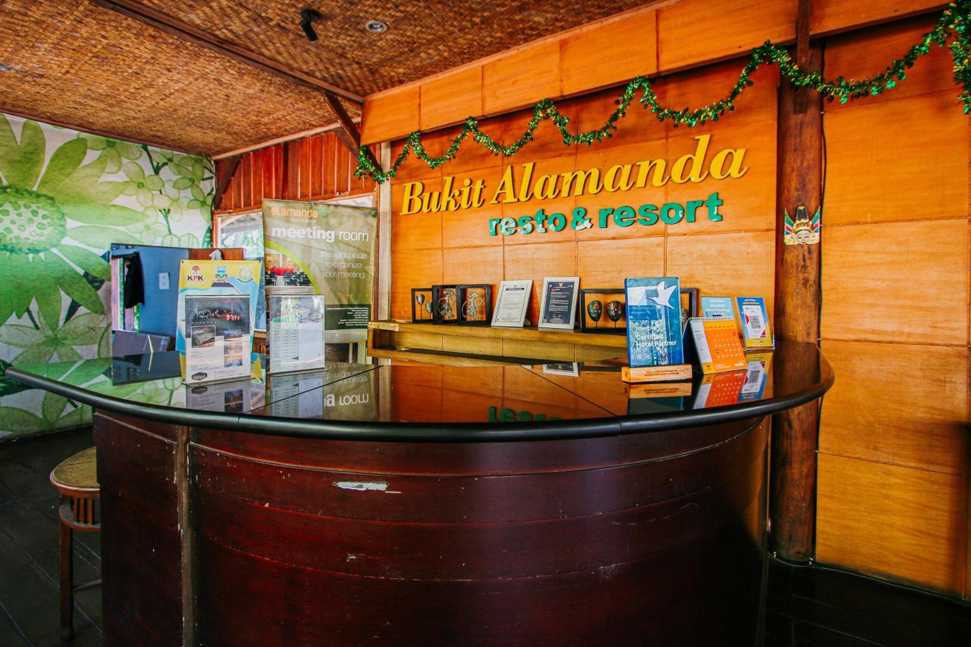 Bukit Alamanda Resort Garut Buitenkant foto