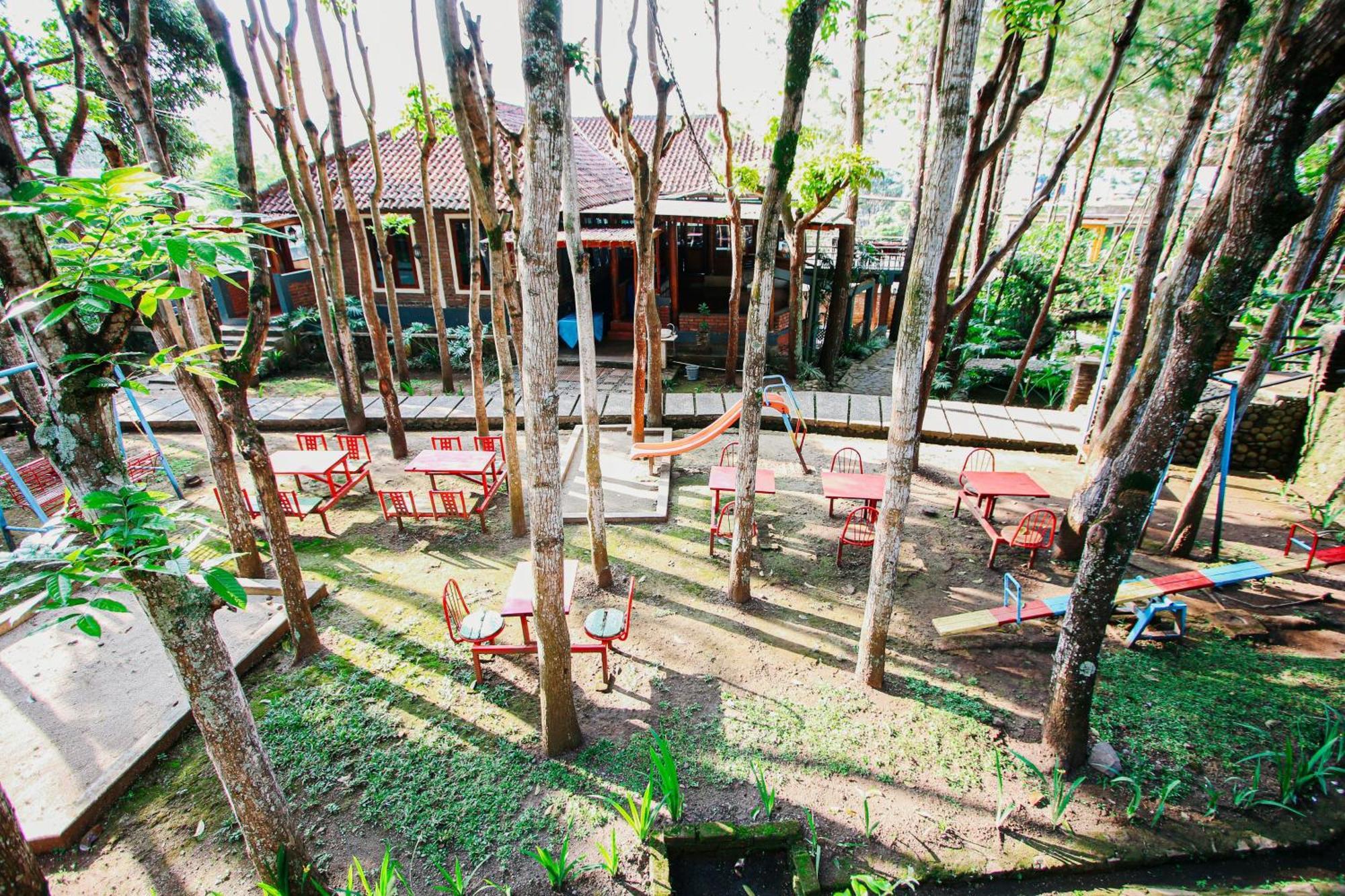 Bukit Alamanda Resort Garut Buitenkant foto