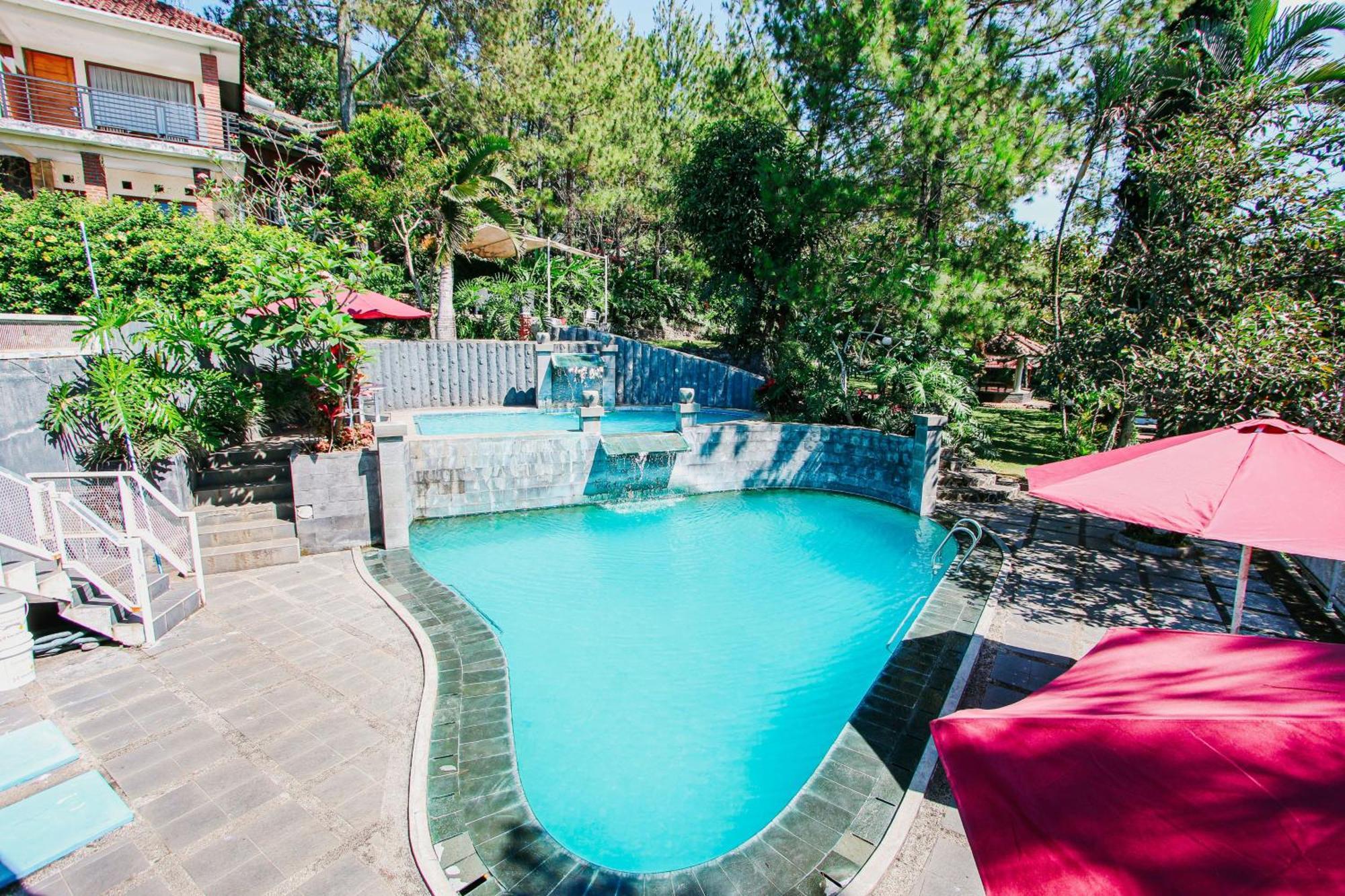 Bukit Alamanda Resort Garut Buitenkant foto